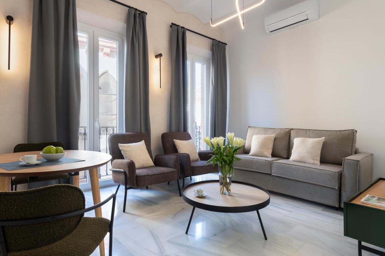 Magno Apartments San Gil - Shared Jacuzzi Sewilla Zewnętrze zdjęcie